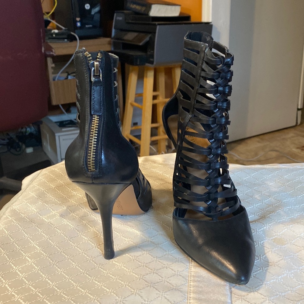 Women shoes